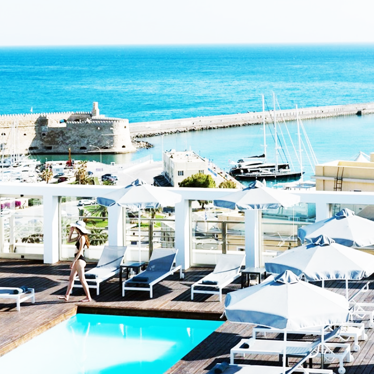 5-star hotel in the heart of Heraklion near the port