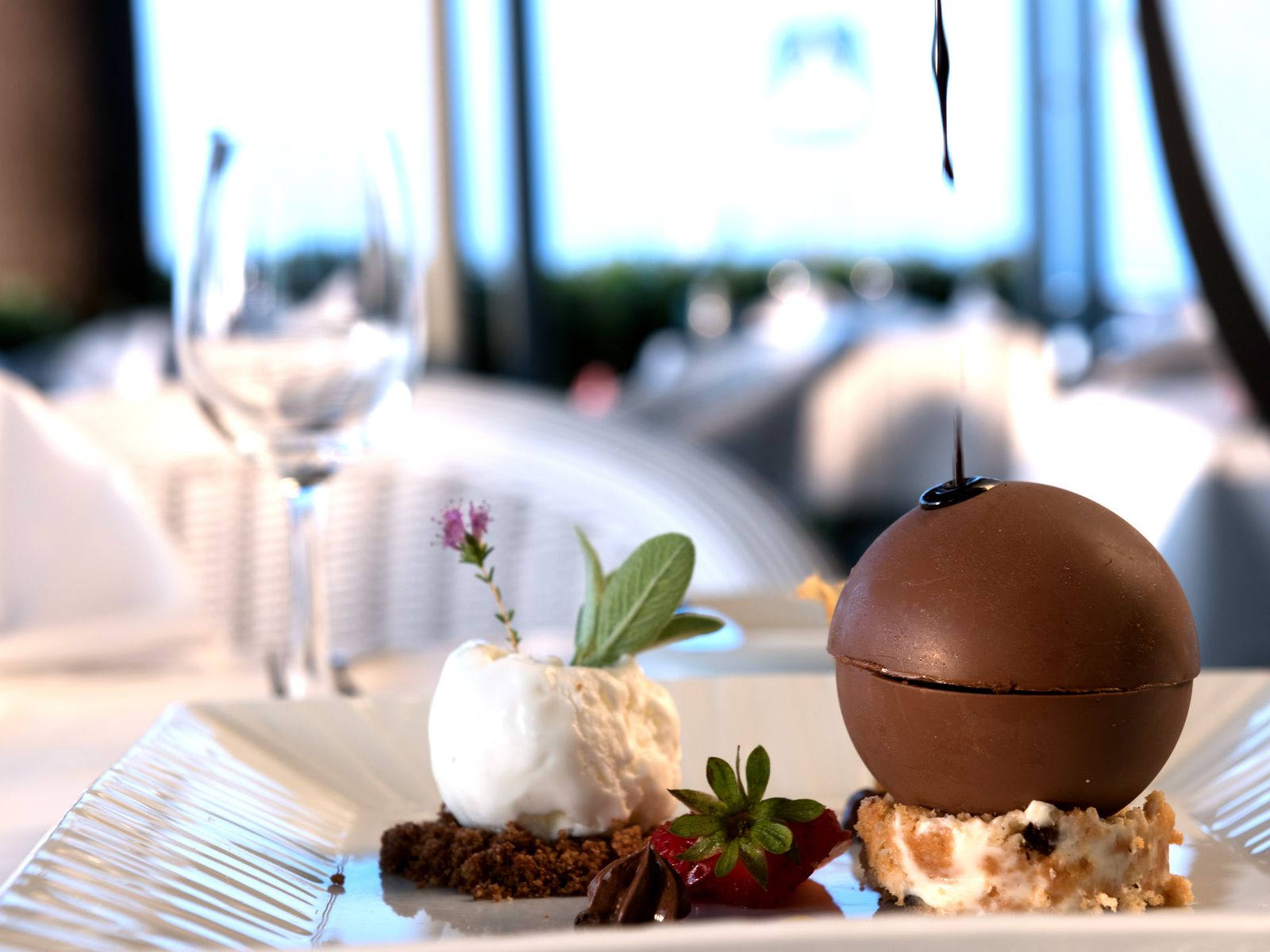 Laguna Main Restaurant